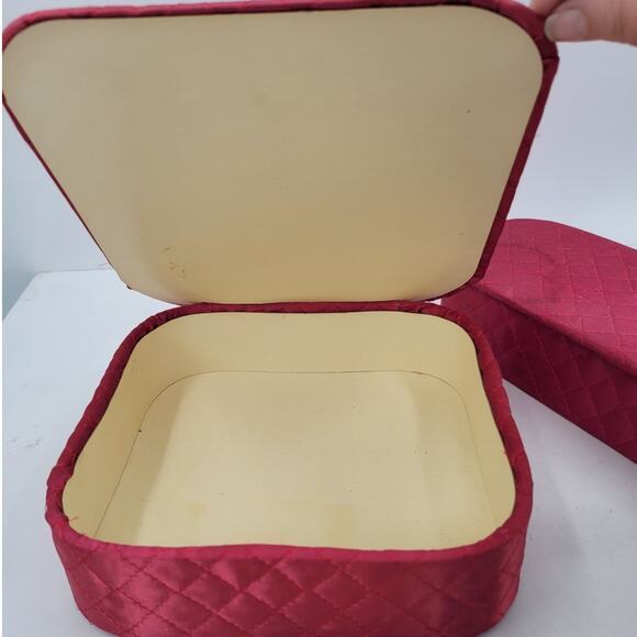 Vintage 50s Cochette Pink Fuchsia‎ Quilted Gloves Hanky Accessories Trinket Box - Picture 10 of 14